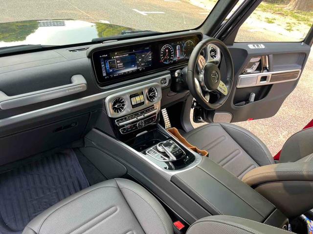 Gクラス G400d Gマヌファクトゥーアプログラム ワンオーナー車 業者オークション評価5点 ドライブレコーダー クリアランスソナー オートクルーズコントロール パワーシート(4枚目)