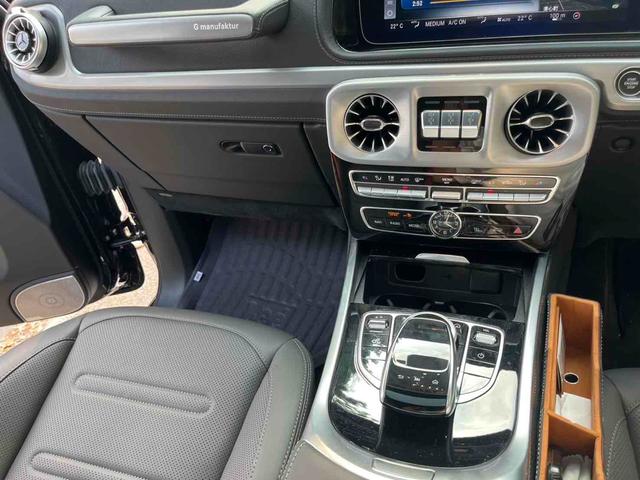 Gクラス G400d Gマヌファクトゥーアプログラム ワンオーナー車 業者オークション評価5点 ドライブレコーダー クリアランスソナー オートクルーズコントロール パワーシート(13枚目)
