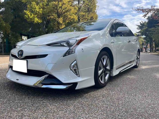 プリウス Ａ　評価点４．５点　モデリスタフルエアロ　９インチＴＶ　ツーリング１７インチアルミ　禁煙車　オートクルーズコントロール　バックカメラ　ＴＶ　アルミホイール　ＬＥＤヘッドランプ　ＣＶＴ　スマートキー（28枚目）
