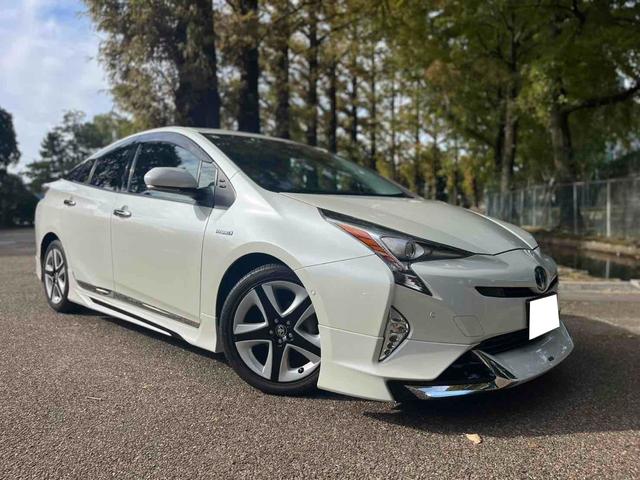 プリウス Ａ　評価点４．５点　モデリスタフルエアロ　９インチＴＶ　ツーリング１７インチアルミ　禁煙車　オートクルーズコントロール　バックカメラ　ＴＶ　アルミホイール　ＬＥＤヘッドランプ　ＣＶＴ　スマートキー（36枚目）