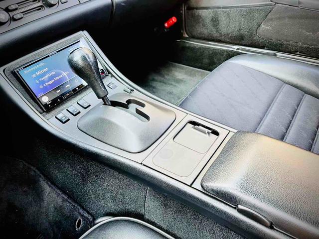 ９６８ 　ディーラー車　車庫保管　走行５００００Ｋｍ　左ハンドル　バックカメラ　ＡＴ　アルミホイール　エアコン　パワーウィンドウ　運転席エアバッグ（17枚目）