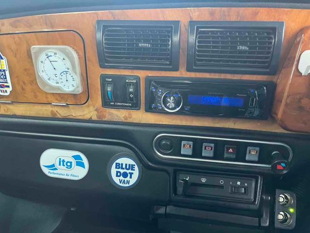 ＭＩＮＩ 　４速ミッション　車検８年１１月　アルミホイール　革シート　ＭＴ　ＣＤ　エアコン　運転席エアバッグ（11枚目）