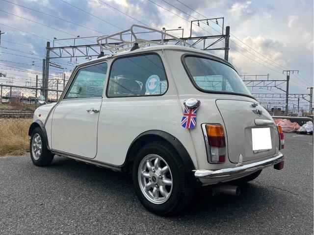 ＭＩＮＩ 　４速ミッション　車検８年１１月　アルミホイール　革シート　ＭＴ　ＣＤ　エアコン　運転席エアバッグ（31枚目）
