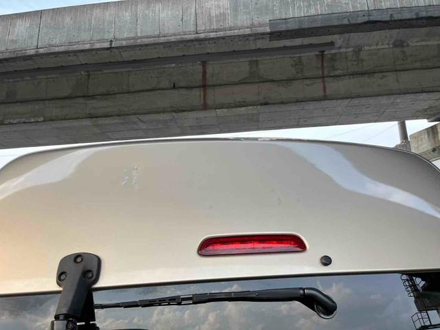 ハイエースワゴン グランドキャビン 新品ベットキット 10人乗り ドライブレコーダー ETC 電動スライドドア キーレスエントリー 電動格納ミラー 後席モニター AT アルミホイール CD 100V電源 盗難防止システム(25枚目)