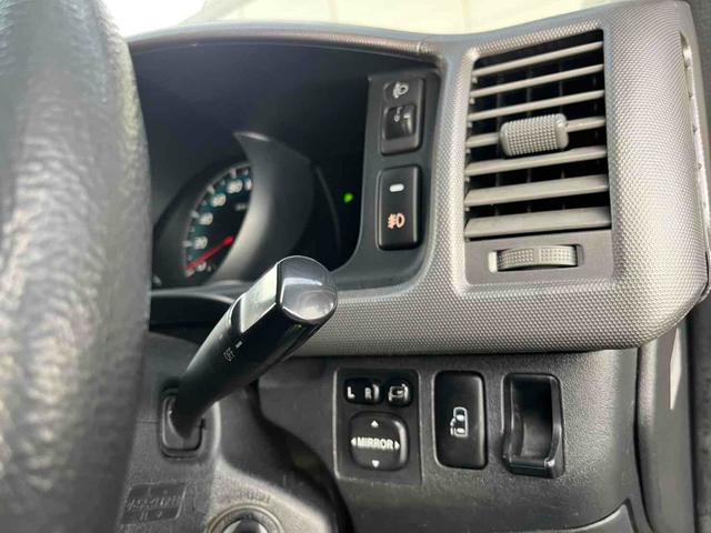 ハイエースワゴン グランドキャビン 新品ベットキット 10人乗り ドライブレコーダー ETC 電動スライドドア キーレスエントリー 電動格納ミラー 後席モニター AT アルミホイール CD 100V電源 盗難防止システム(35枚目)