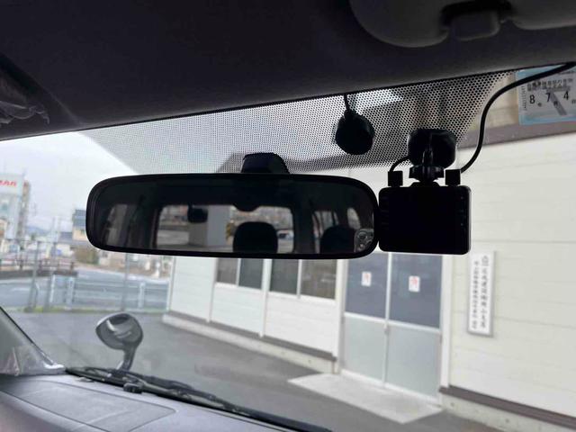 ハイエースワゴン グランドキャビン 新品ベットキット 10人乗り ドライブレコーダー ETC 電動スライドドア キーレスエントリー 電動格納ミラー 後席モニター AT アルミホイール CD 100V電源 盗難防止システム(36枚目)