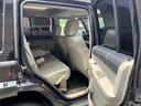 リミテッド５．７　ＨＥＭＩ　車検８年４月４ＷＤ　バックカメラ　クリアランスソナー　オートクルーズコントロール　パワーシート　サンルーフ　アルミホイール　シートヒーター　革シート　ＡＴ　盗難防止システム　Ｂｌｕｅｔｏｏｔｈ（21枚目）