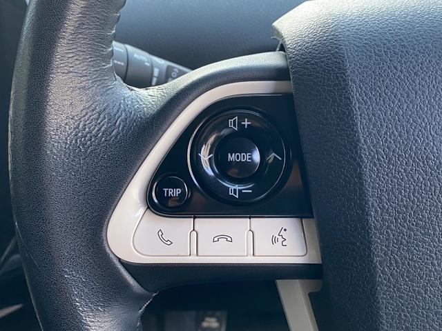 プリウス Ｓセーフティプラス　ワンオーナー／フルセグナビ／バックモニター／ＥＴＣ／トヨタセーフティセンス／ＩＣＳ／ＨＵＤ／ＬＥＤライト＆ＬＥＤフォグ／記録簿／禁煙車（14枚目）