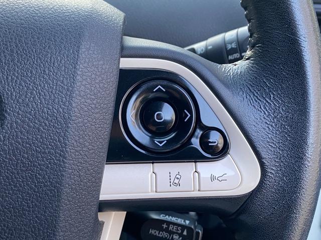 プリウス Ｓセーフティプラス　ワンオーナー／フルセグナビ／バックモニター／ＥＴＣ／トヨタセーフティセンス／ＩＣＳ／ＨＵＤ／ＬＥＤライト＆ＬＥＤフォグ／記録簿／禁煙車（16枚目）