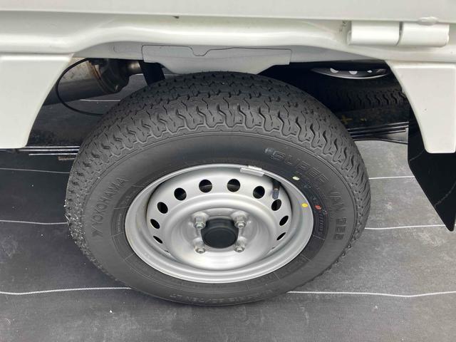 ミニキャブトラック みのり 4WD 届出済未使用車 軽トラック 5速MT 衝突被害軽減システム レーンアシスト オートライト エアコン パワステ 作業灯 Wエアバッグ(20枚目)