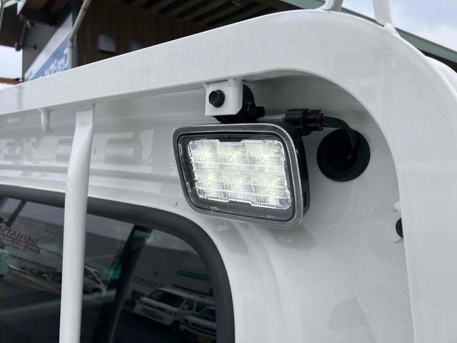 ハイゼットトラック エクストラ 4WD 5速MT 衝突被害軽減システム クリアランスソナー スマートキー アイドリングストップ 電動格納ミラー エアコン パワステ パワーウィンドウ 運転席エアバッグ(19枚目)