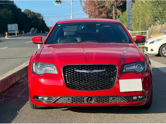 クライスラー・300 300S ドライブレコーダー クリアランスソナー レーンアシスト オートクルーズコントロール 衝突被害軽減システム バックカメラ アルミホイール AT スマートキー ESC エアコン パワーステアリング(11枚目)