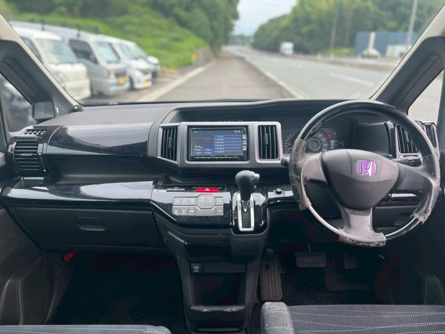 ステップワゴン G スマートスタイルエディション ETC TV 両側電動スライドドア オートライト スマートキー 後席モニター 3列シート AT アルミホイール CD DVD再生 USB Bluetooth ABS ESC エアコン(2枚目)