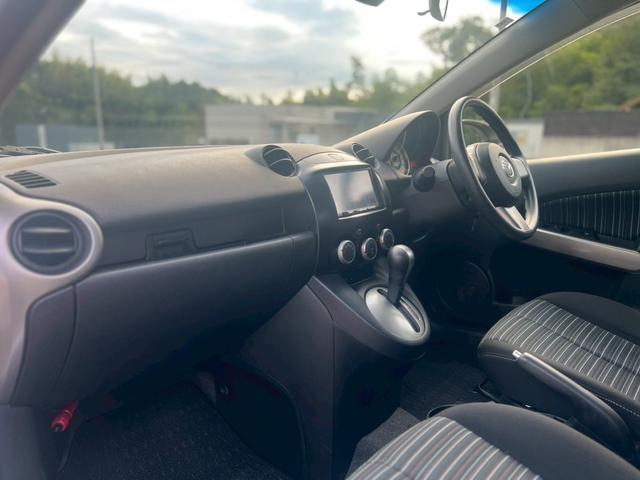 デミオ 13C-V TV キーレスエントリー AT エアコン パワーステアリング パワーウィンドウ(8枚目)