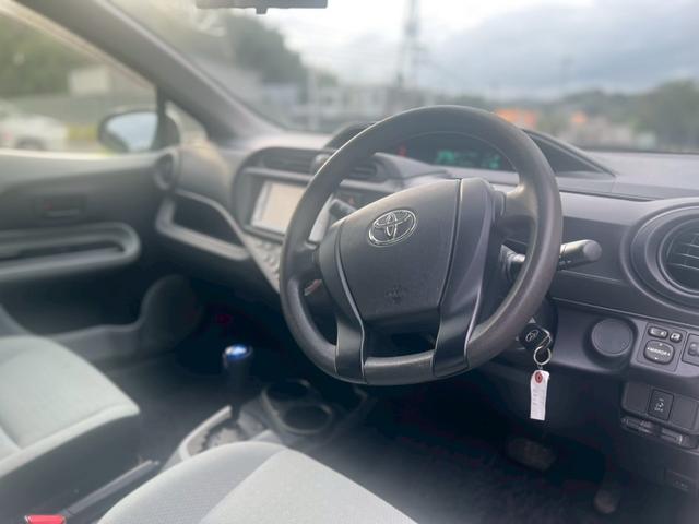 アクア L ETC バックカメラ ナビ TV キーレスエントリー 電動格納ミラー AT Bluetooth エアコン パワーステアリング パワーウィンドウ(6枚目)