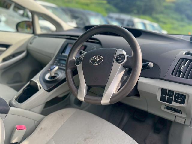 プリウス S ETC クリアランスソナー バックカメラ TV アルミホイール AT スマートキー 電動格納ミラー CD DVD再生 エアコン パワーステアリング パワーウィンドウ(6枚目)