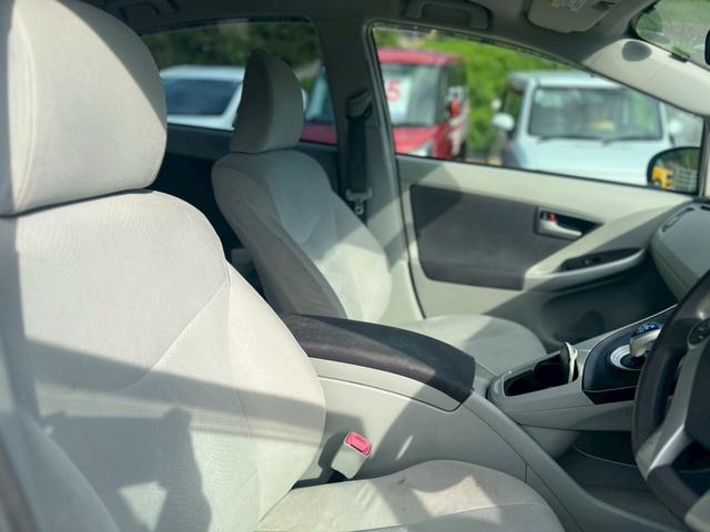 プリウス S ETC クリアランスソナー バックカメラ TV アルミホイール AT スマートキー 電動格納ミラー CD DVD再生 エアコン パワーステアリング パワーウィンドウ(8枚目)