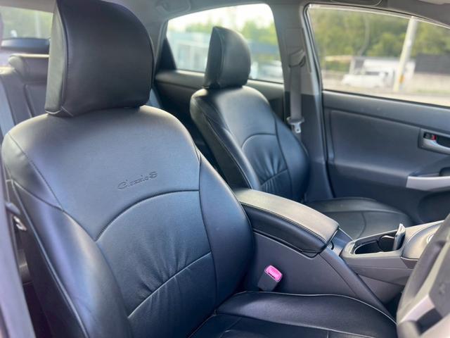 プリウス Ｓ　バックカメラ　ＣＶＴ　スマートキー　電動格納ミラー　エアコン　パワーステアリング　パワーウィンドウ（12枚目）