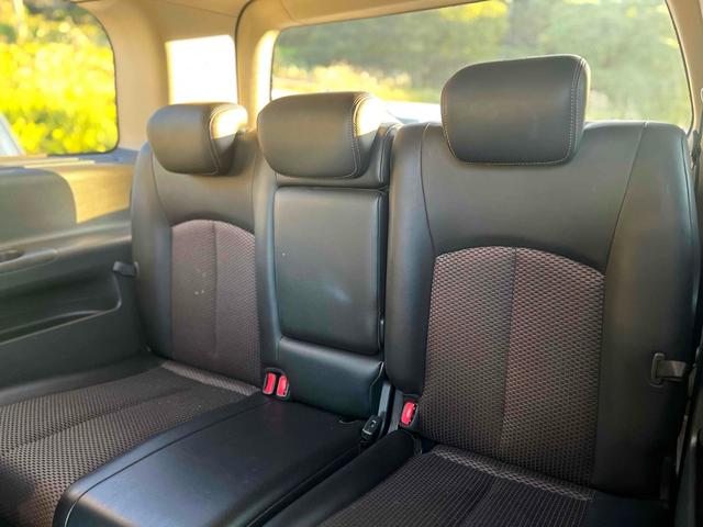 エルグランド 250ハイウェイスターアーバンクロム ETC 全周囲カメラ ナビ 両側電動スライドドア HID スマートキー 3列シート オットマン CVT アルミホイール Bluetooth 盗難防止システム 衝突安全ボディ ABS ESC エアコン(13枚目)