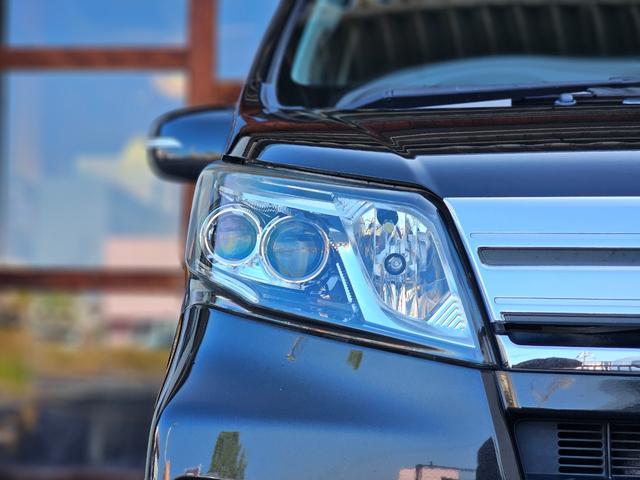 ムーヴ カスタム　ＲＳ　室内全席取り外し清掃済　ターボ　ローダウン　ＬＥＤヘッドライト　ＬＥＤフォグライト　ＬＥＤルームライト　ナビ　Ｂｌｕｅｔｏｏｔｈ　ＥＴＣ　スマートキー　アイドリングストップ　純正　ＭＯＭＯステ（2枚目）