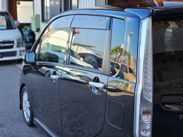 ムーヴ カスタム　ＲＳ　室内全席取り外し清掃済　ターボ　ローダウン　ＬＥＤヘッドライト　ＬＥＤフォグライト　ＬＥＤルームライト　ナビ　Ｂｌｕｅｔｏｏｔｈ　ＥＴＣ　スマートキー　アイドリングストップ　純正　ＭＯＭＯステ（15枚目）