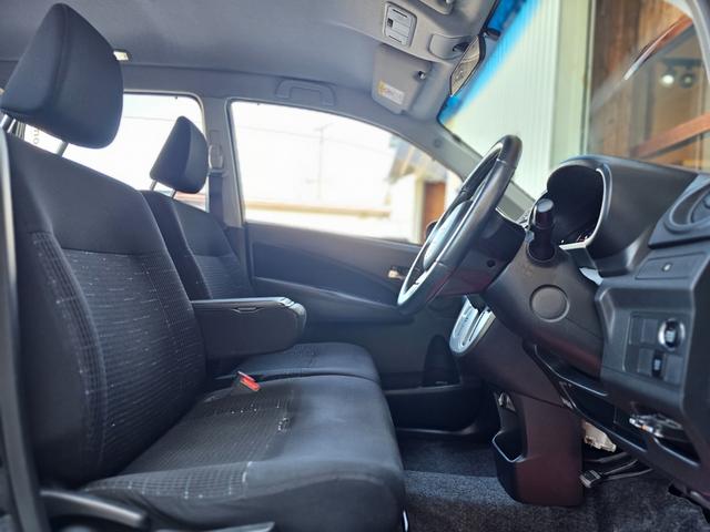 ムーヴ カスタム　ＲＳ　室内全席取り外し清掃済　ターボ　ローダウン　ＬＥＤヘッドライト　ＬＥＤフォグライト　ＬＥＤルームライト　ナビ　Ｂｌｕｅｔｏｏｔｈ　ＥＴＣ　スマートキー　アイドリングストップ　純正　ＭＯＭＯステ（55枚目）