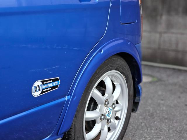 ミラジーノ ミニライトスペシャルターボ 全席取り外し清掃済 ターボ 5MT ローダウン D-SPORTSショック 社外エアクリ オーバーフェンダー メッシュグリル センターマフラー 社外フロントパイプ ショートシフト MOMOステアリング(20枚目)