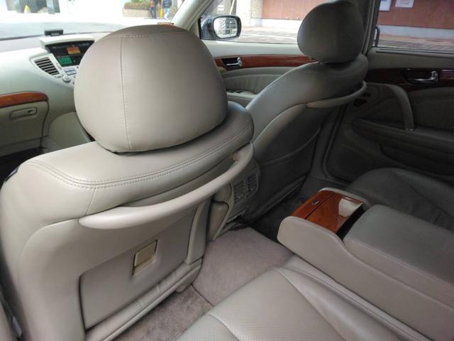 シーマ 450VIP ローダウン パワーシート ETC ナビ バックカメラ 後席モニター TV CD DVD コーナーセンサー HIDヘッドライト キーレス AW18インチ オートエアコン クルコン シートヒーター(33枚目)