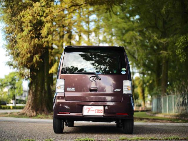 ピクシススペース カスタム　Ｇ　ＴＶ　ＨＩＤ　ＣＶＴ　盗難防止システム　ＡＢＳ　ＣＤ　ＵＳＢ　Ｂｌｕｅｔｏｏｔｈ　ダイハツコンテ　衝突安全ボディ　エアコン　パワーステアリング　パワーウィンドウ（32枚目）
