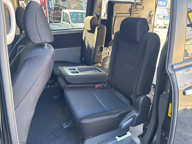 ヴォクシー ＺＳ　煌ＩＩ（14枚目）