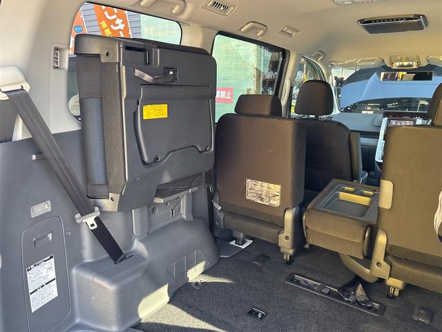 ヴォクシー ＺＳ　煌ＩＩ（21枚目）