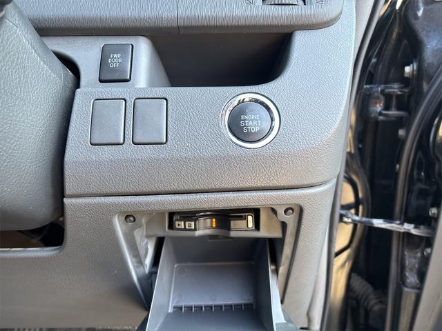 ヴォクシー ＺＳ　煌ＩＩ（25枚目）