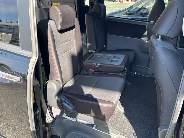 ヴォクシー ＺＳ　煌ＩＩ（31枚目）