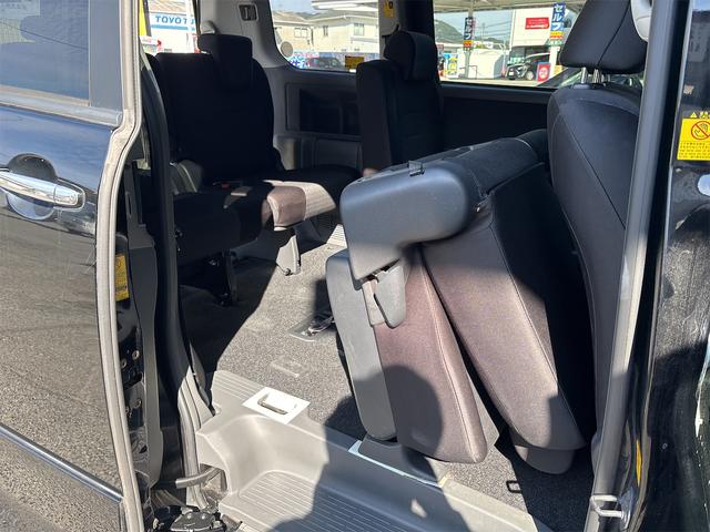 ヴォクシー ＺＳ　煌ＩＩ（34枚目）