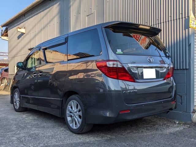アルファード 　バックカメラ　ナビ　ＴＶ　クリアランスソナー　ＨＩＤ　スマートキー　電動格納ミラー　後席モニター　３列シート　フルフラット　オットマン　ＣＶＴ　アルミホイール　ＣＤ　ミュージックプレイヤー接続可（17枚目）