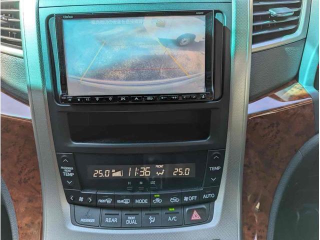 ヴェルファイア ２．４Ｚ　プラチナムセレクション　バックカメラ　ＴＶ　クリアランスソナー　両側電動スライドドア　オートライト　ＨＩＤ　電動リアゲート　スマートキー　電動格納ミラー　後席モニター　３列シート　オットマン　ＣＶＴ　アルミホイール　ＵＳＢ（4枚目）