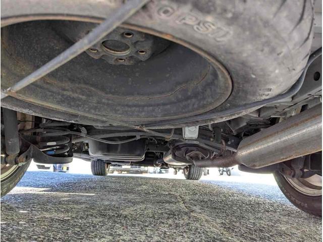 ヴェルファイア ２．４Ｚ　プラチナムセレクション　バックカメラ　ＴＶ　クリアランスソナー　両側電動スライドドア　オートライト　ＨＩＤ　電動リアゲート　スマートキー　電動格納ミラー　後席モニター　３列シート　オットマン　ＣＶＴ　アルミホイール　ＵＳＢ（44枚目）