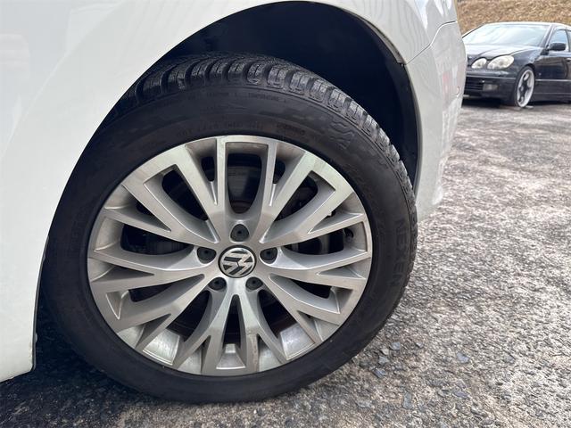 シャラン 　ＥＴＣ　バックカメラ　ナビ　クリアランスソナー　パークアシスト　両側スライドドア　オートライト　スマートキー　アイドリングストップ　シートヒーター　３列シート　ＡＴ　ルーフレール　アルミホイール（22枚目）