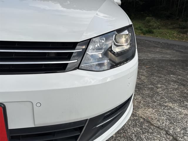 シャラン 　ＥＴＣ　バックカメラ　ナビ　クリアランスソナー　パークアシスト　両側スライドドア　オートライト　スマートキー　アイドリングストップ　シートヒーター　３列シート　ＡＴ　ルーフレール　アルミホイール（24枚目）