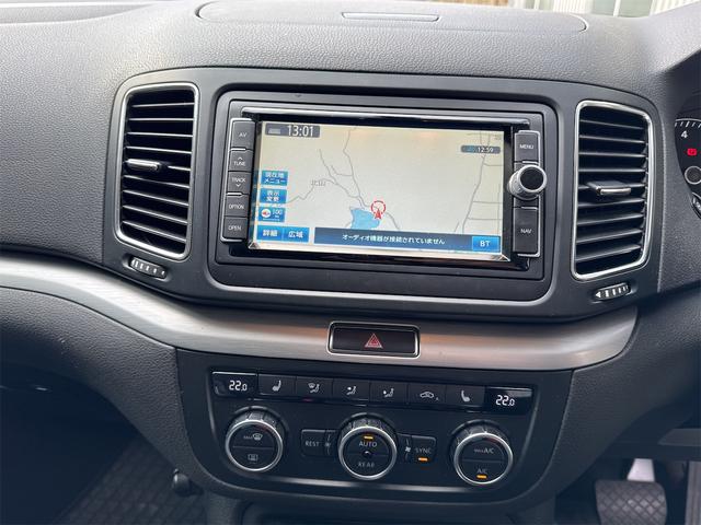 シャラン 　ＥＴＣ　バックカメラ　ナビ　クリアランスソナー　パークアシスト　両側スライドドア　オートライト　スマートキー　アイドリングストップ　シートヒーター　３列シート　ＡＴ　ルーフレール　アルミホイール（42枚目）