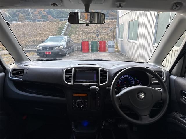 ソリオ X ETC 両側スライド・片側電動 オートライト スマートキー 電動格納ミラー ウォークスルー CVT アルミホイール 盗難防止システム 衝突安全ボディ ABS エアコン パワーステアリング(2枚目)