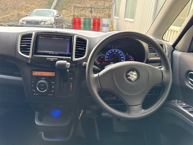 ソリオ X ETC 両側スライド・片側電動 オートライト スマートキー 電動格納ミラー ウォークスルー CVT アルミホイール 盗難防止システム 衝突安全ボディ ABS エアコン パワーステアリング(39枚目)