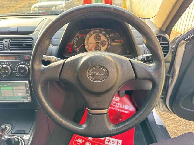 アルテッツァ ＡＳ２００　ワンオーナー　禁煙車　ＥＴＣ　ＨＩＤ　ＭＴ　キーレスエントリー　記録簿　衝突安全ボディ　ＡＢＳ　エアコン　パワーステアリング　パワーウィンドウ（3枚目）