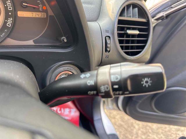 アルテッツァ ＡＳ２００　ワンオーナー　禁煙車　ＥＴＣ　ＨＩＤ　ＭＴ　キーレスエントリー　記録簿　衝突安全ボディ　ＡＢＳ　エアコン　パワーステアリング　パワーウィンドウ（7枚目）