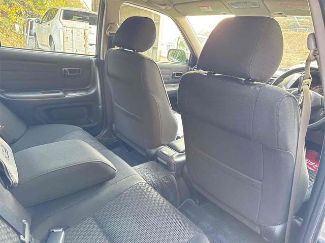 アルテッツァ ＡＳ２００　ワンオーナー　禁煙車　ＥＴＣ　ＨＩＤ　ＭＴ　キーレスエントリー　記録簿　衝突安全ボディ　ＡＢＳ　エアコン　パワーステアリング　パワーウィンドウ（27枚目）