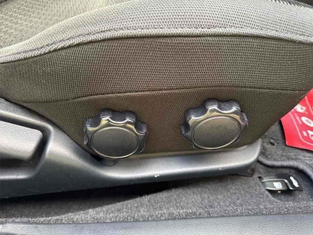 アルテッツァ ＡＳ２００　ワンオーナー　禁煙車　ＥＴＣ　ＨＩＤ　ＭＴ　キーレスエントリー　記録簿　衝突安全ボディ　ＡＢＳ　エアコン　パワーステアリング　パワーウィンドウ（29枚目）