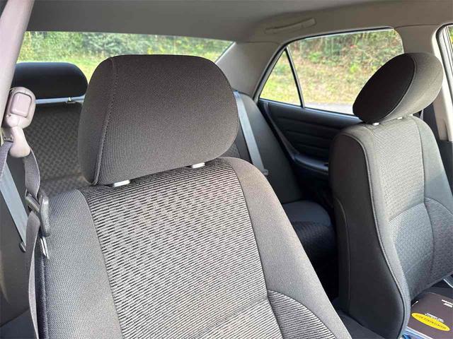 アルテッツァ ＡＳ２００　ワンオーナー　禁煙車　ＥＴＣ　ＨＩＤ　ＭＴ　キーレスエントリー　記録簿　衝突安全ボディ　ＡＢＳ　エアコン　パワーステアリング　パワーウィンドウ（30枚目）