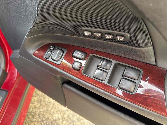IS IS250 バージョンL ETC クリアランスソナー オートクルーズコントロール バックカメラ ナビ アルミホイール HID サンルーフ AT スマートキー 電動格納ミラー 盗難防止システム パワーシート CD MD USB(10枚目)