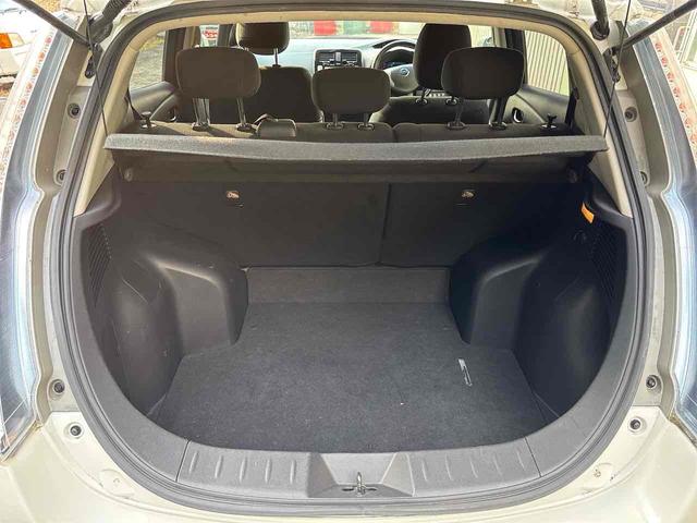 リーフ Ｇ　バックカメラ　ナビ　ＴＶ　オートクルーズコントロール　アルミホイール　スマートキー　電動格納ミラー　シートヒーター　ＣＶＴ　盗難防止システム　衝突安全ボディ　記録簿　ＡＢＳ　ＥＳＣ　ＣＤ（17枚目）