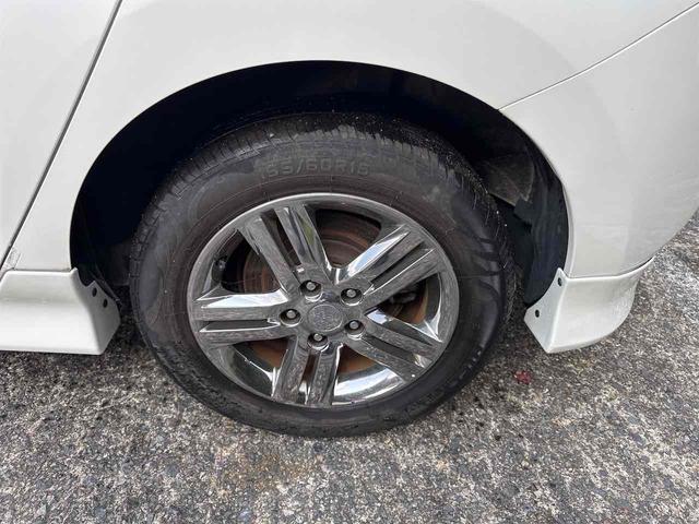 リーフ Ｇ　バックカメラ　ナビ　ＴＶ　オートクルーズコントロール　アルミホイール　スマートキー　電動格納ミラー　シートヒーター　ＣＶＴ　盗難防止システム　衝突安全ボディ　記録簿　ＡＢＳ　ＥＳＣ　ＣＤ（24枚目）